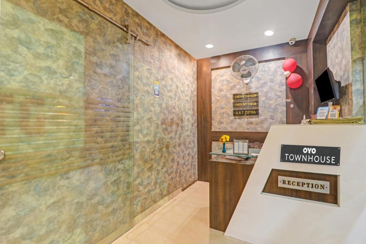 Townhouse 1182 Hotel Tirupati Galaxy Kanpur Exterior foto
