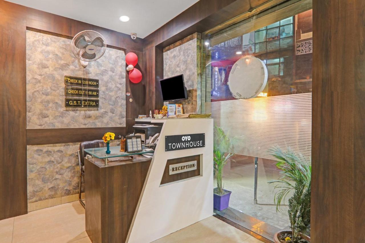 Townhouse 1182 Hotel Tirupati Galaxy Kanpur Exterior foto