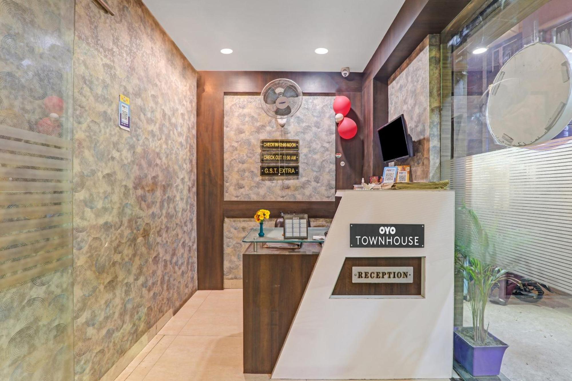 Townhouse 1182 Hotel Tirupati Galaxy Kanpur Exterior foto