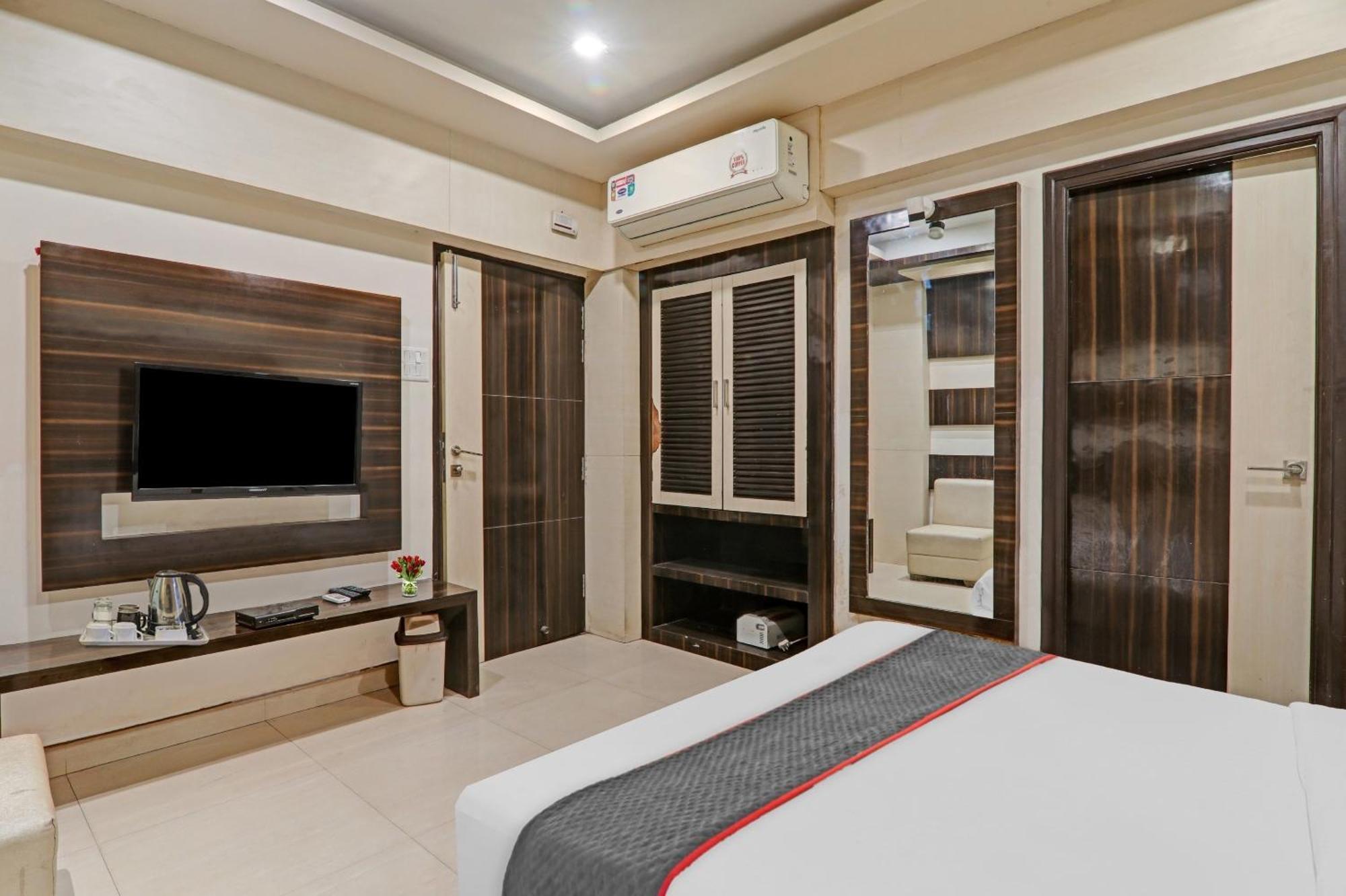 Townhouse 1182 Hotel Tirupati Galaxy Kanpur Exterior foto